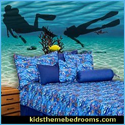 Decal Stickers Scuba Divers. Your child who loves fish will have a very peaceful night's sleep in this adorable Pacific bedding set. Chose from a variety of fabrics to design a perfect bedding for your child.  